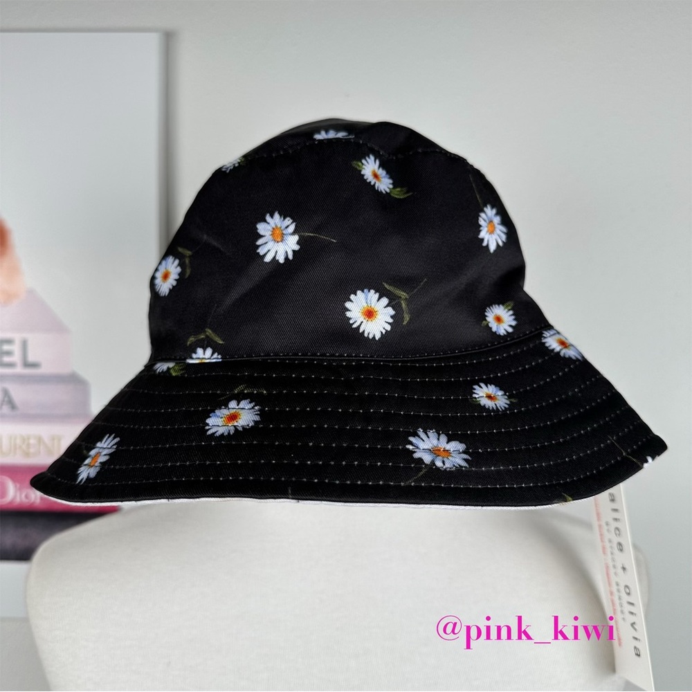 Alice + Olivia Reversible Daisy Bucket Hat